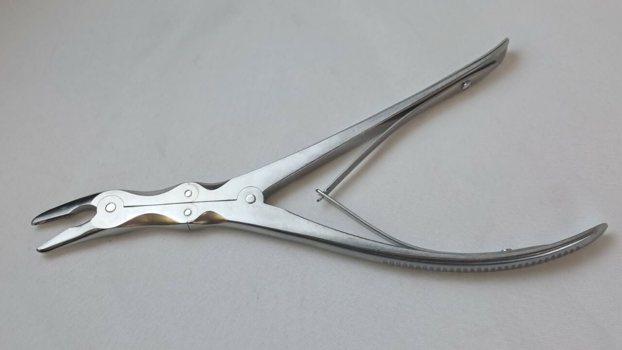 AESCULAP FO527R Leksell Duckbill Rongeur, ANG, 3 X16mm — photo 2