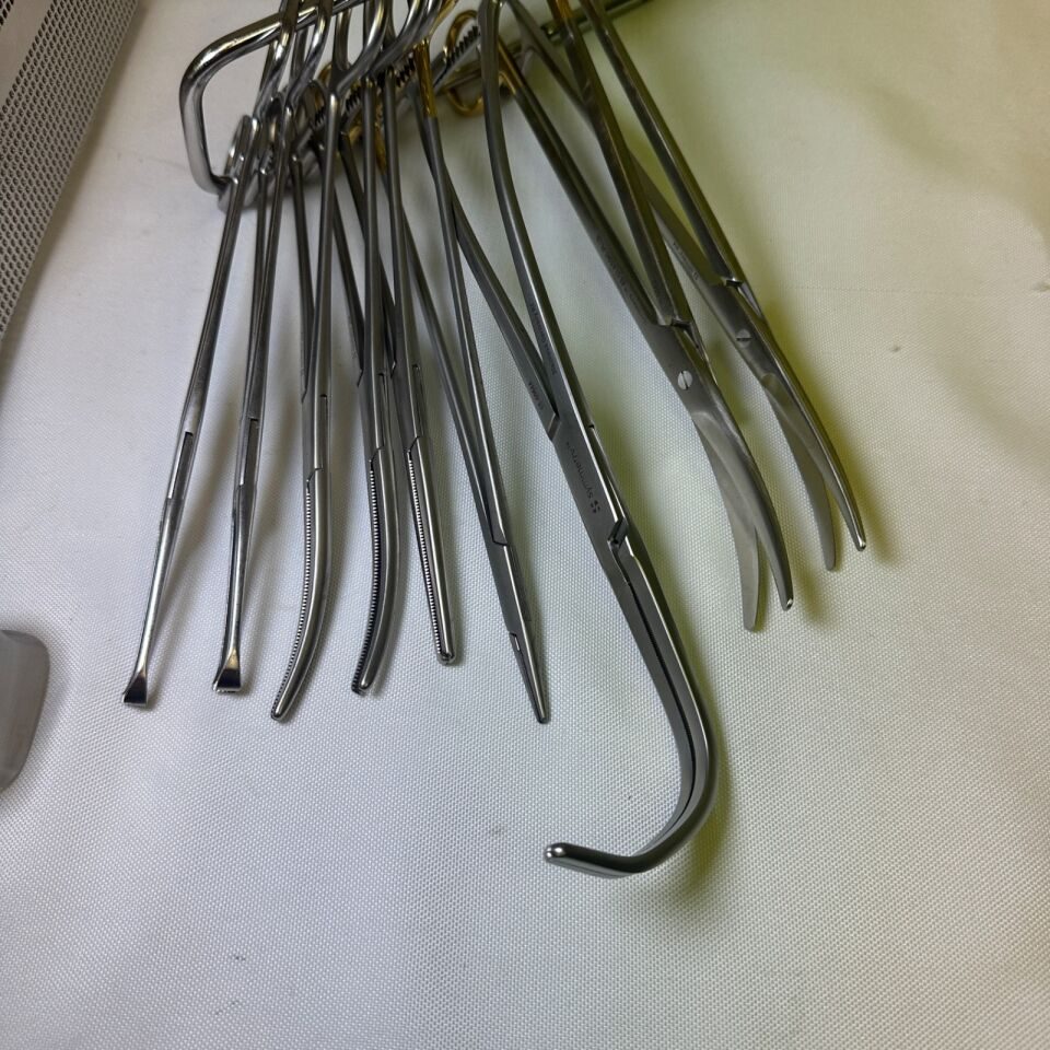 VARIOUS  14 Piece Codman Jarit CVT Open Chest Instrument Set w/ Sterlization Case — photo 9