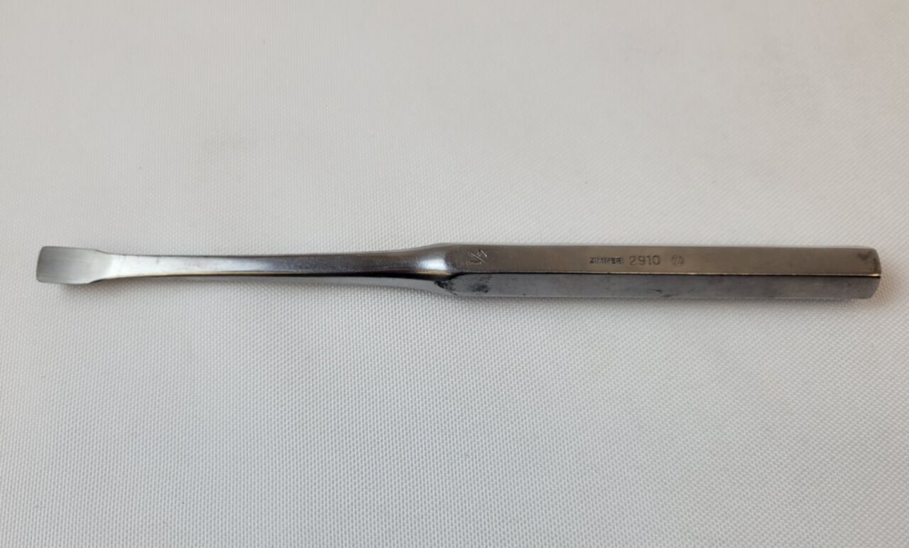 ZIMMER 2910 Key Periosteal Elevator 1/2" Blade Width 7-1/4" Total Length