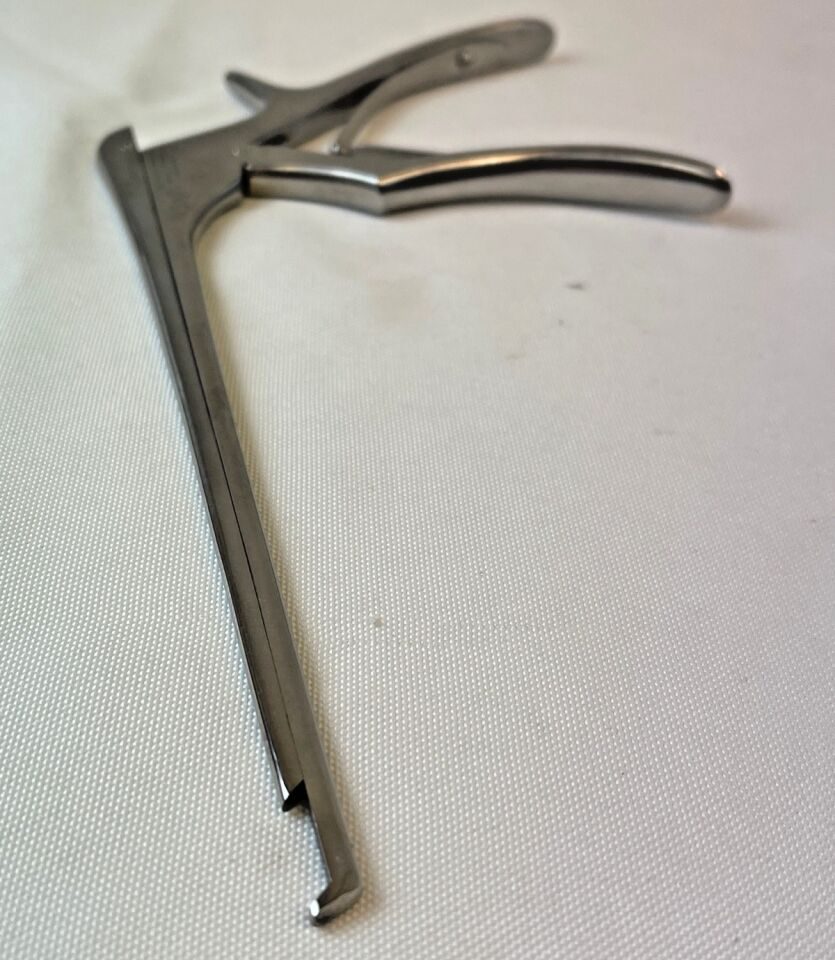 AESCULAP FF739R 3mm x 40deg Up x 8" Kerrison Rongeur — photo 6