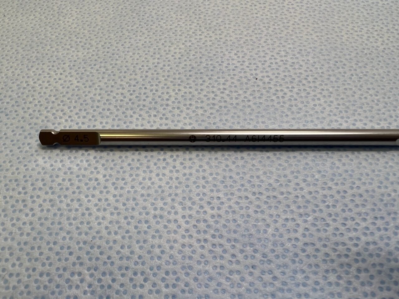 SYNTHES 310.44 4.5mm / QC/ 145mm Synthes — photo 2