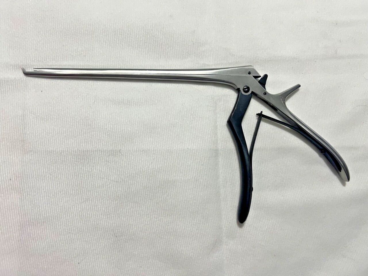Detachable Micro Kerrison Rongeur 2mm X 40deg Upbite X 7" Length Neuro — photo 1