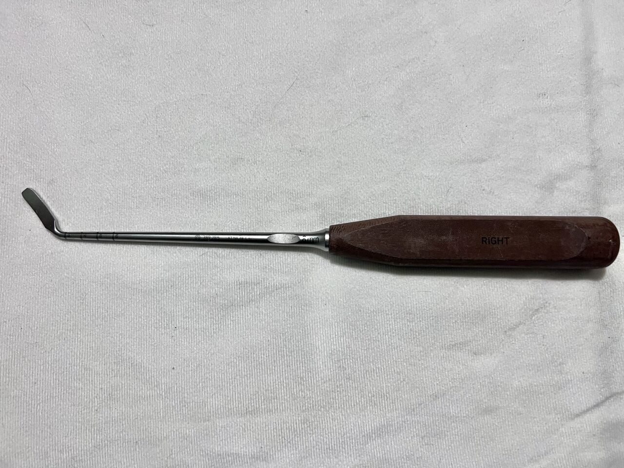 SYNTHES 389.285 Right 8mm Spacer Instrument — photo 1