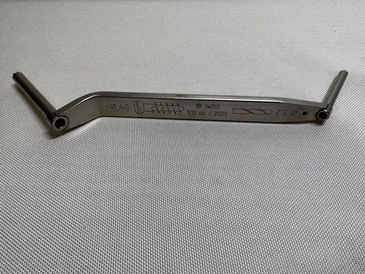 DEPUY SYNTHES 312.46 4.5mm / 3.2mm Double Drill Sleeve