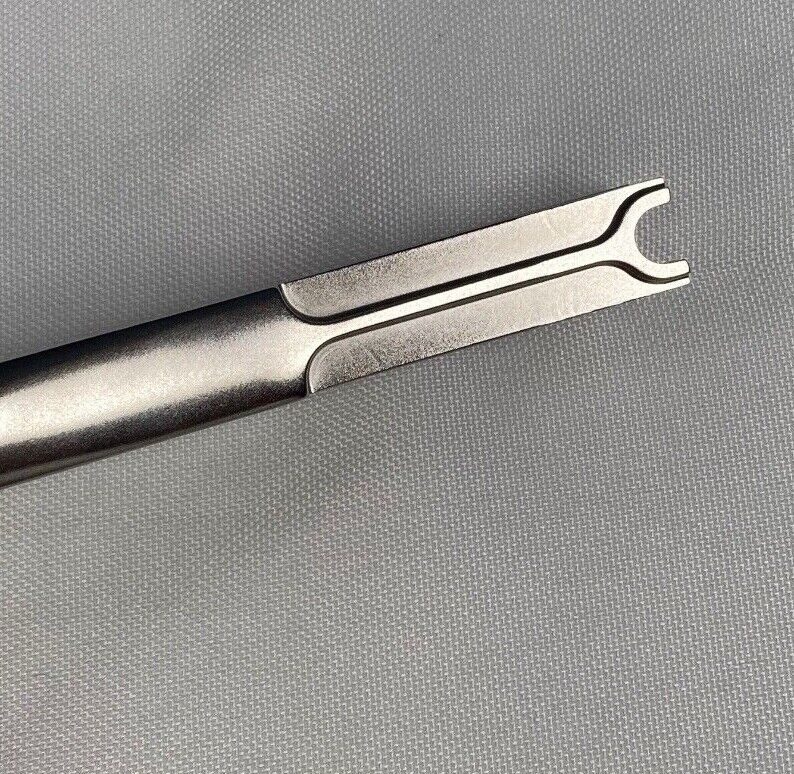 SYNTHES 388.40 US123 USS Straight Distraction Forceps — photo 6