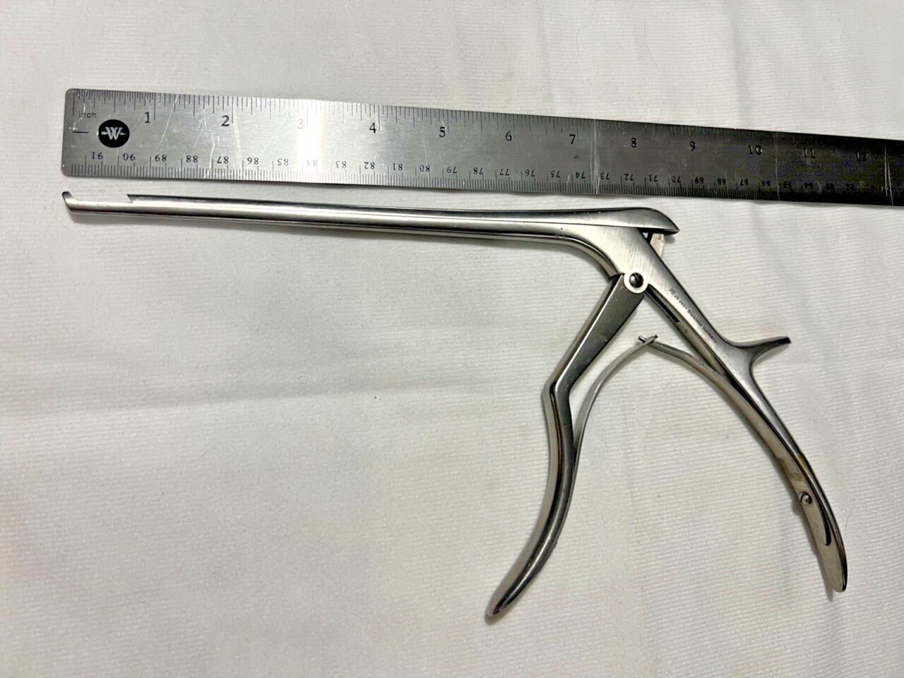 RICHARDS 28-2601 Kerrison Rongeur 3mm X 40deg Upbite 8" Length Neuro Spine — photo 6