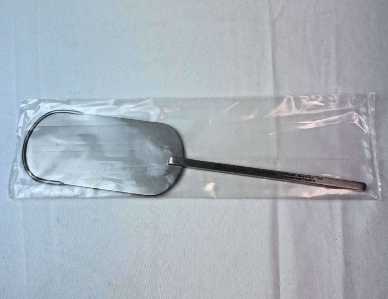 MILLENNIUM SURGICAL 63-G12020 Universal Ring Retractor Blade Malleable 3" X 6" — photo 5