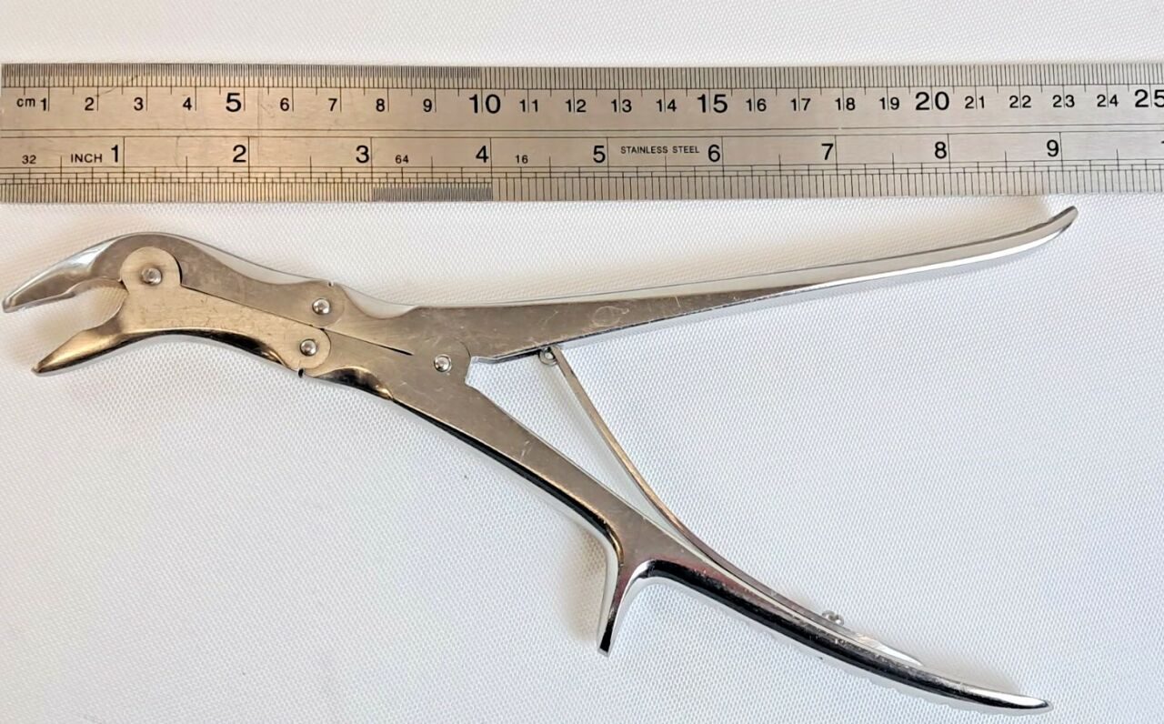 LEKSELLSTILLE D/A Curved 4mm Bone Cutting Rongeur — photo 5
