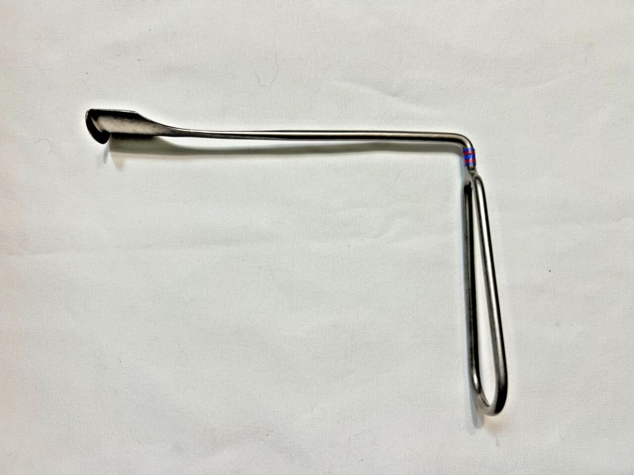 V. MUELLER RH-4590 Lothrop Soft Palate Retractor Angled 18mm Tip X 5-1/2" Length — photo 1