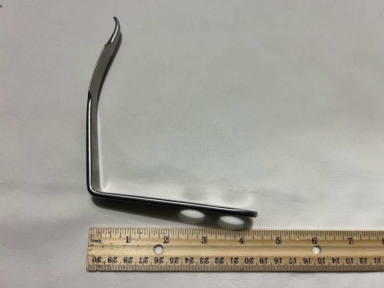 SYNTHES 399.21 Hohmann Retractor Straight 18mm Short Narrow Tip — photo 2