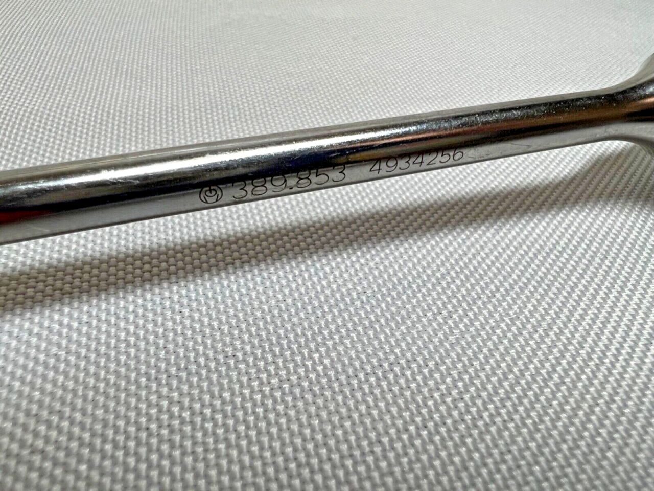 SYNTHES 389.853 Straight Orthopedic Measuring Inserter Instrument 13" — photo 7