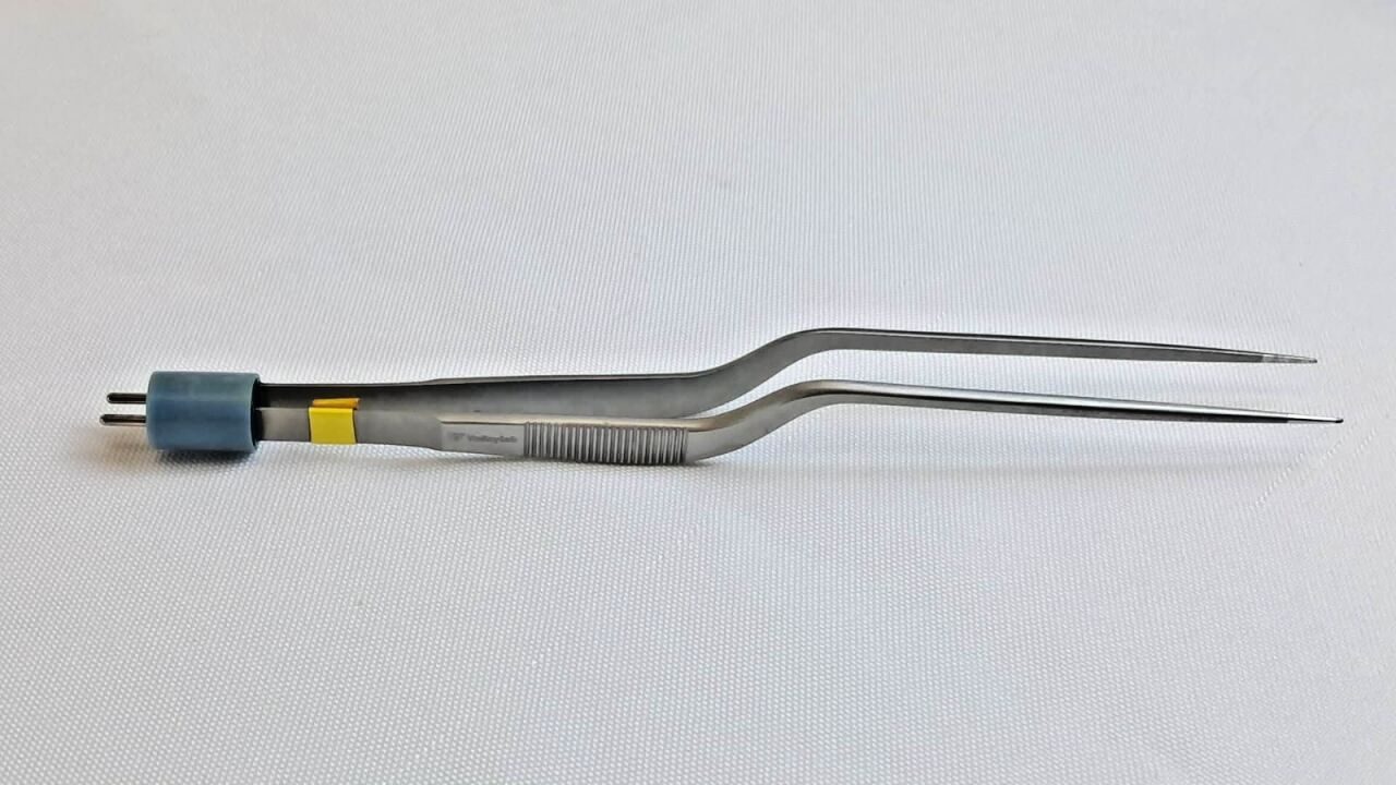 MEDTRONIC E4058-CT Cushing Bayonet Bipolar Forceps 7.5" 0.7mm Tip