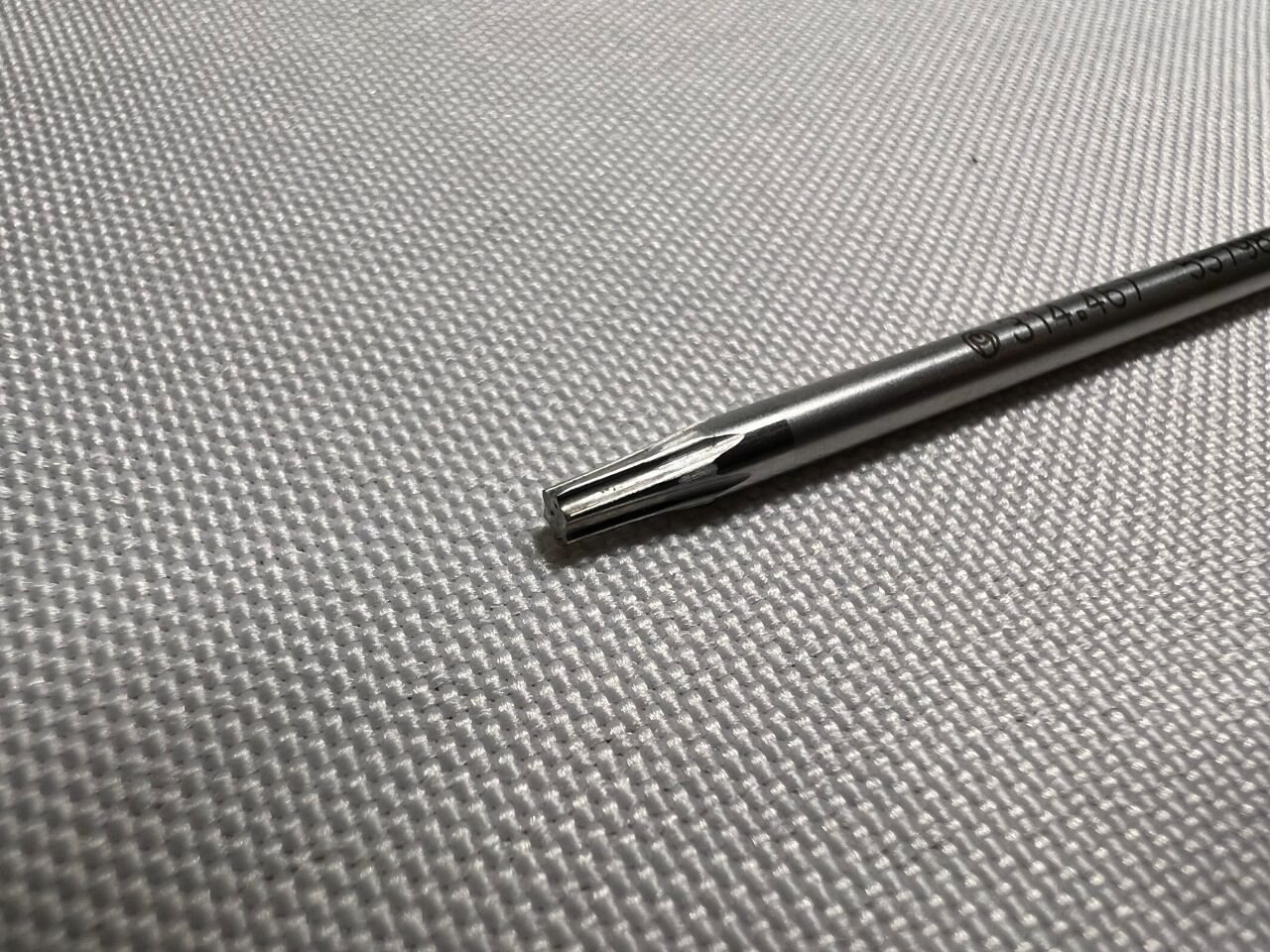 SYNTHES 314.467 Stardrive Driver Shaft T8 105mm — photo 3