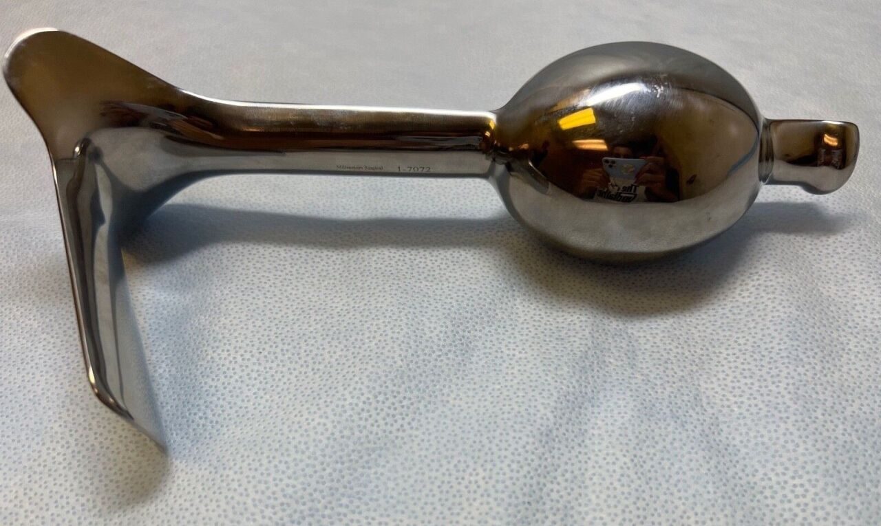 MILLENNIUM SURGICAL 1-7077 Auvard Vaginal Specula — photo 1