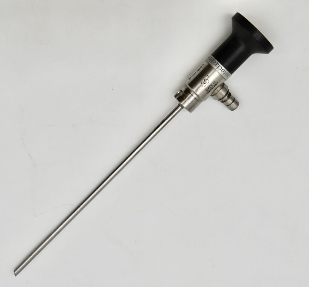 SMITH & NEPHEW 3894 Dyonics 4.0mm 30° Autoclavable Arthroscope, Direct View, J-Lock, Reference
