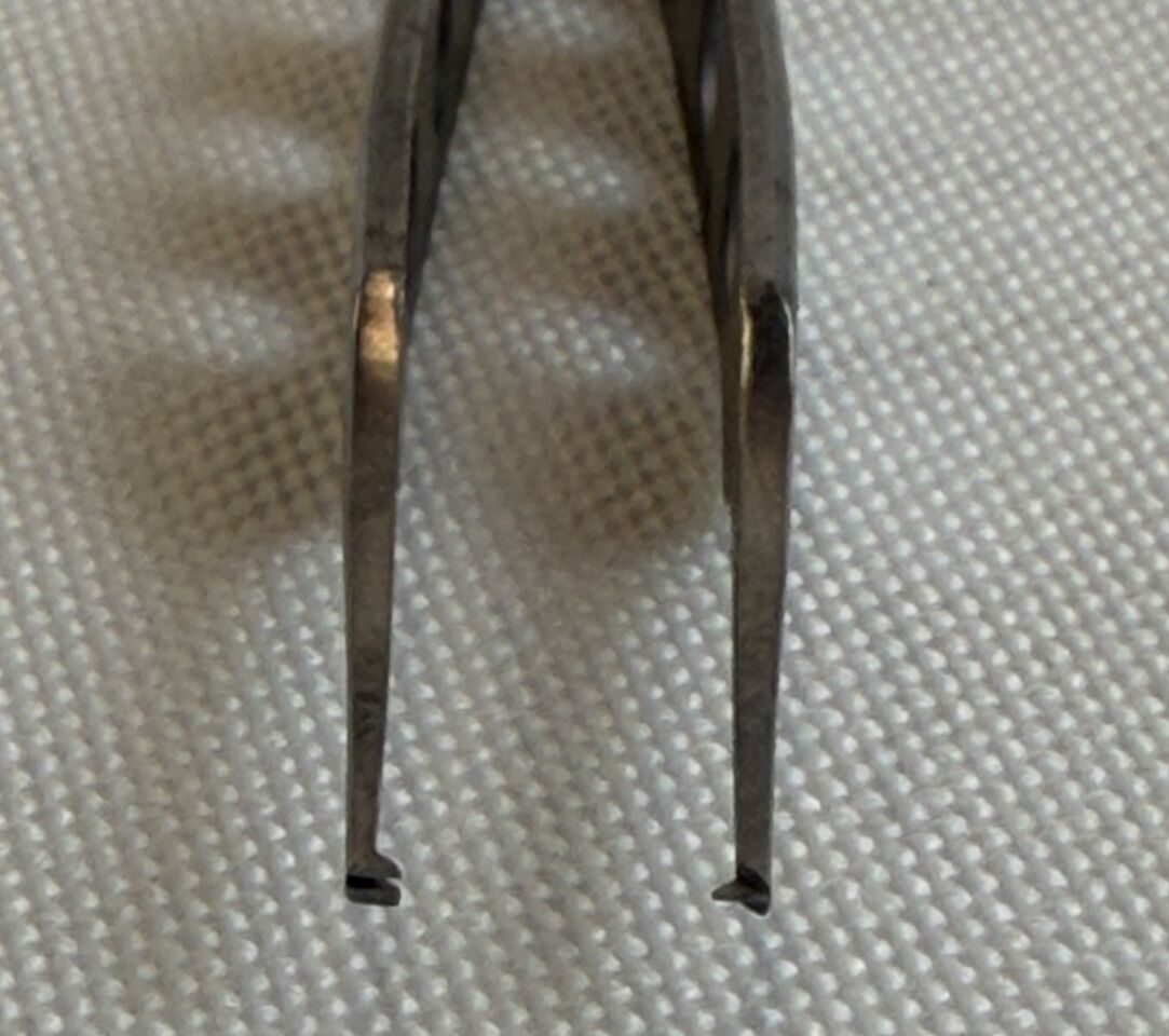 V. MUELLER OP3410 Bishop-Harmon Iris Forcep 3-3/8" 1x2 Teeth — photo 4
