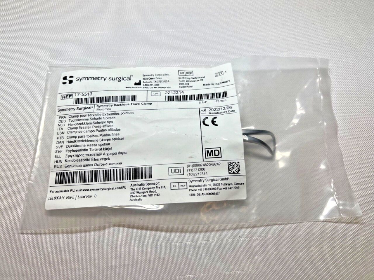 SYMMETRY 17-5513 Pair Of 2 Backhaus Towel Clamps, 5-1/4" Length w/ Sharp Tips — photo 1