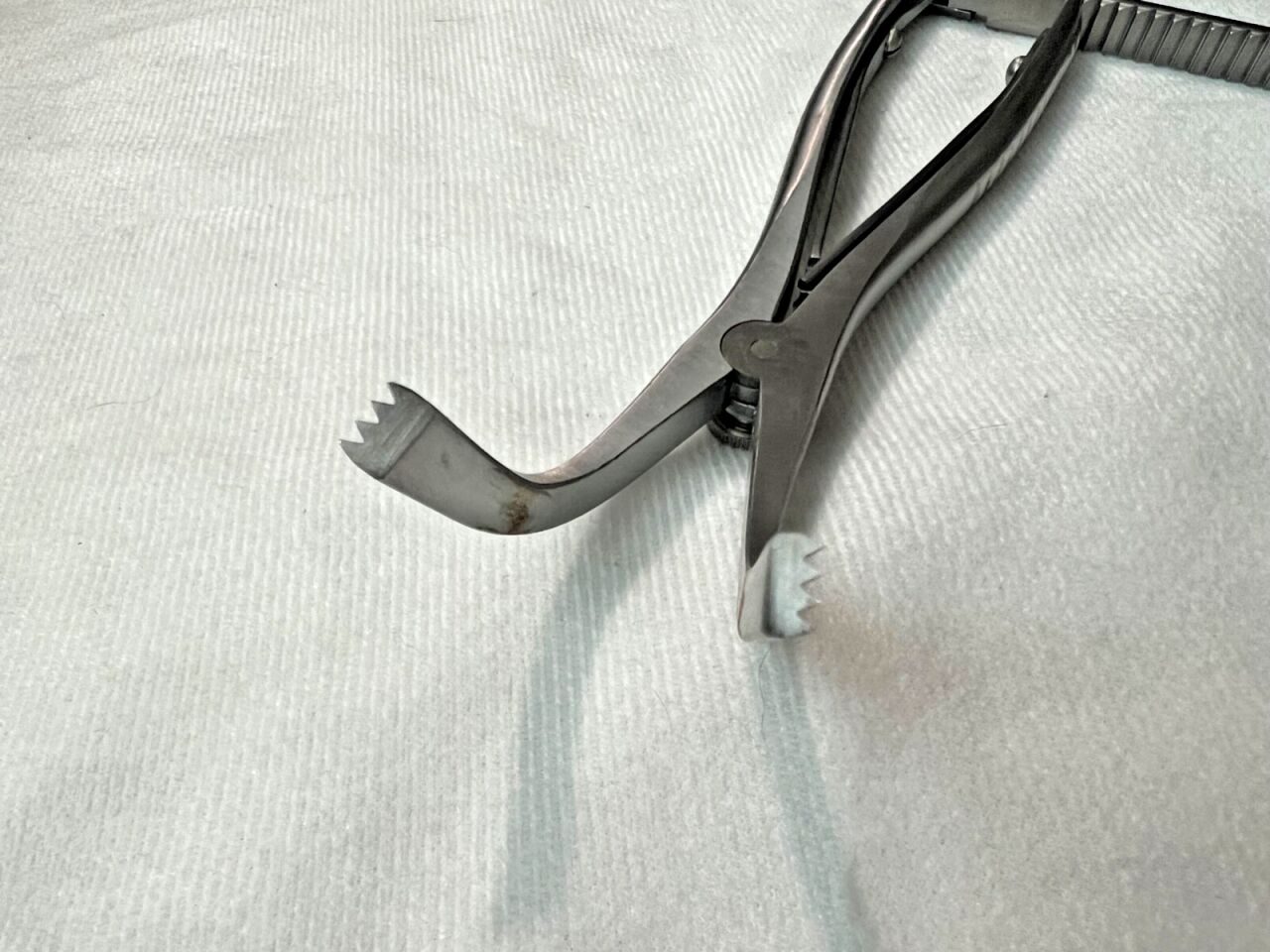 GSOURCE gs 40.3170 Inge Retractor With Teeth 6-1/2" Length — photo 3