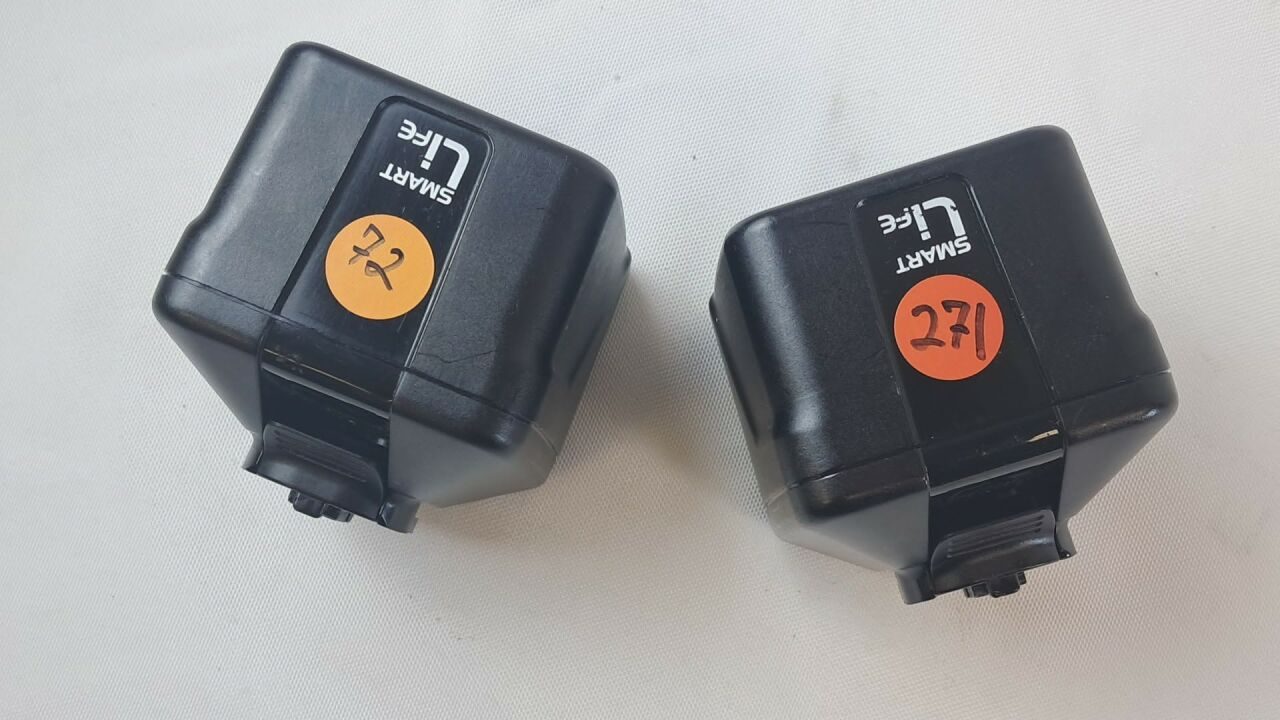 STRYKER 7215 System 7 Large Battery Cycle Counts: 72 & 271