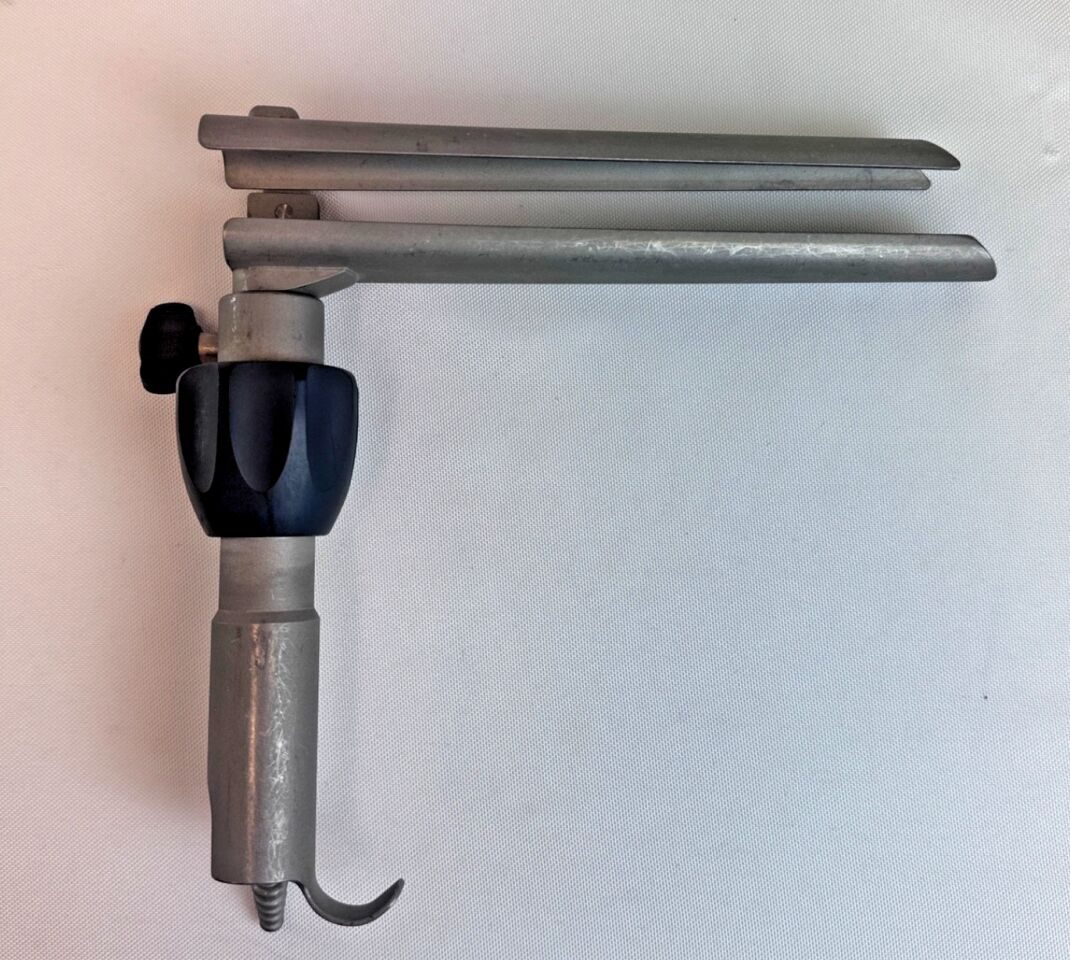 STORZ 8661A Steiner Distending Laryngoscope — photo 8