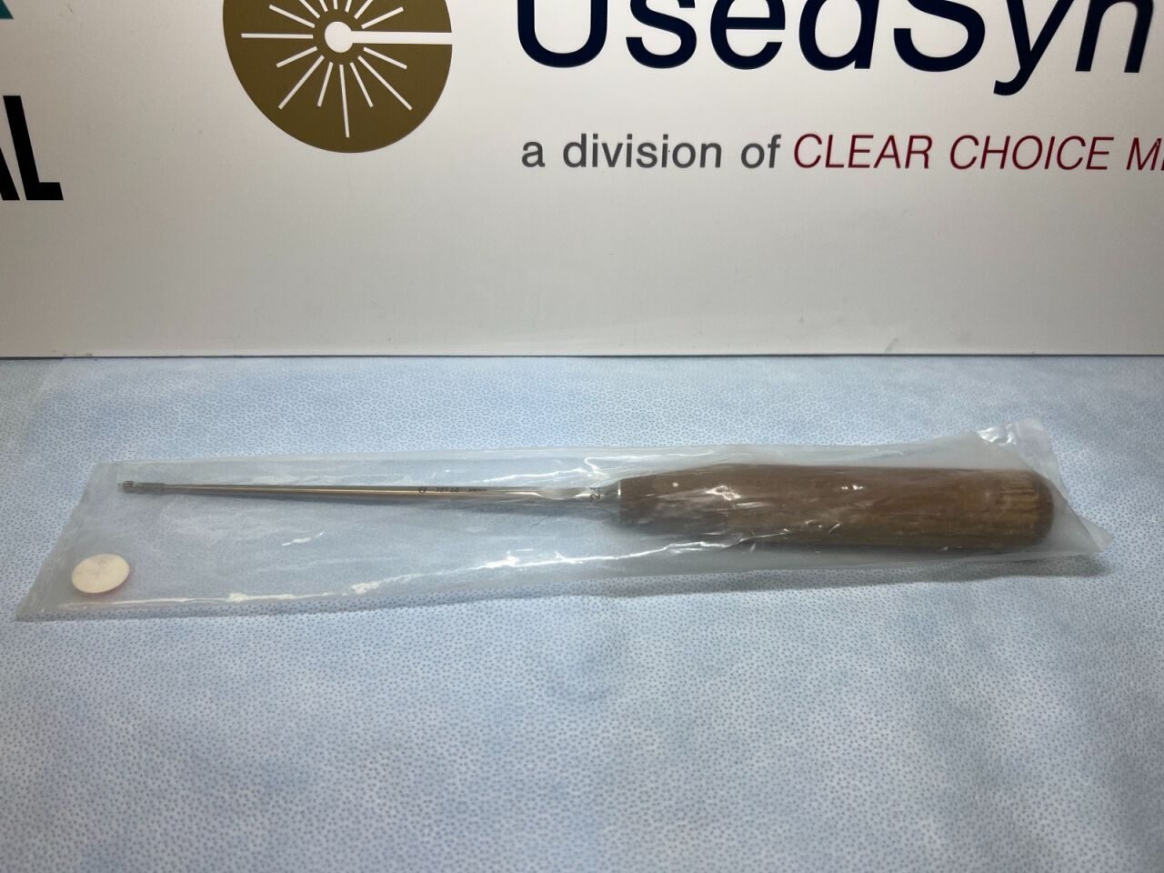 SYNTHES 389.68 Oval Cup Curette 2.5mm — photo 1