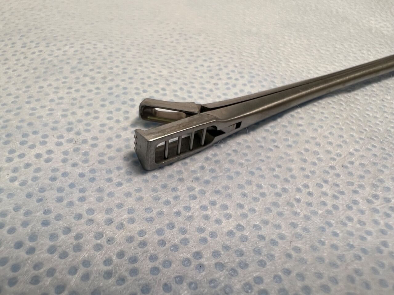 KMEDIC KM 65-184 Kevorkian-Younge Straight Biopsy Punch, 3mm X 10mm Bite, 10" L — photo 3