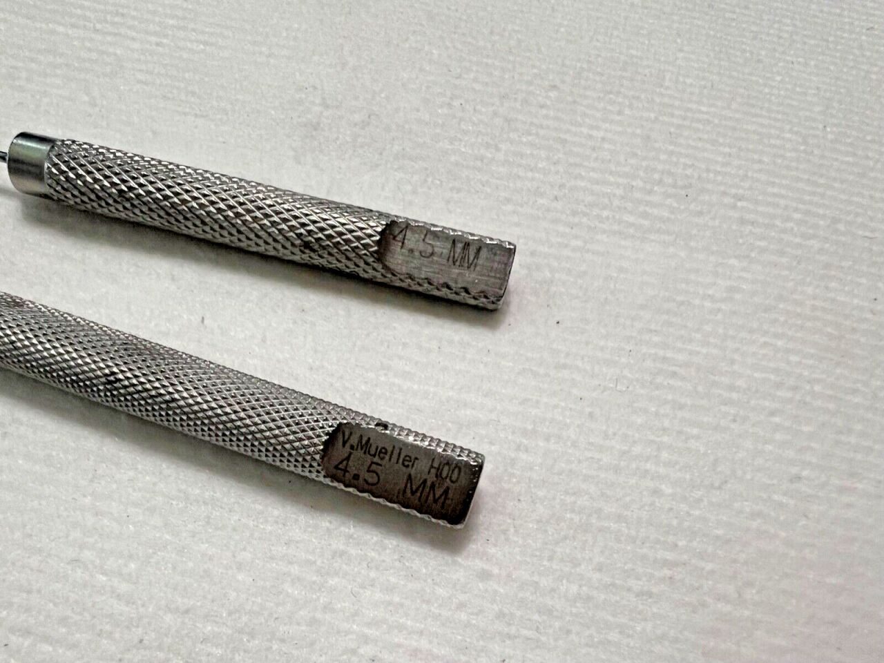 V. MUELLER 4.5mm 8" Set Of 2 DeBakey Vascular Dilators — photo 3