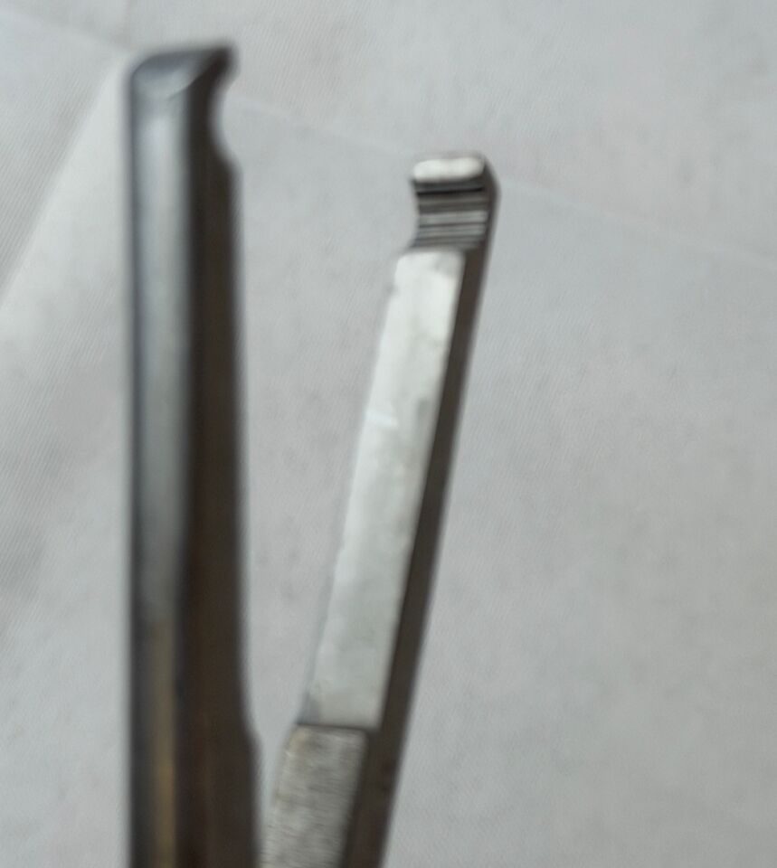 GLOBUS MEDICAL 624.51 Rod Holder Forcep Neurology Orthopedics — photo 6