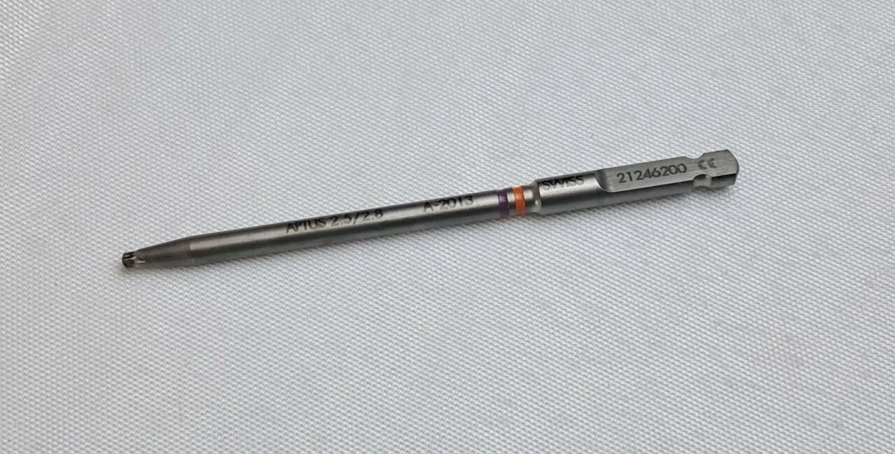 APTUS A-2013 2.5 / 2.8 Screwdriver Blade with HexaDrive