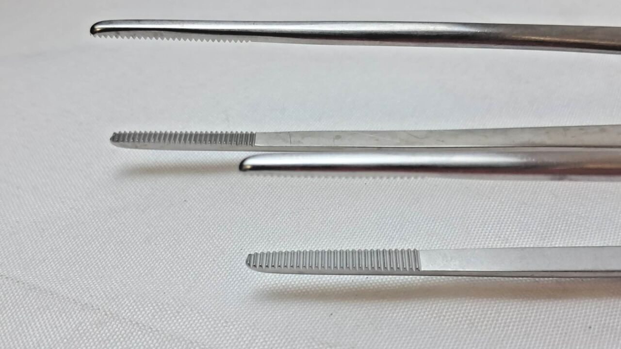 V. MUELLER SU2307 Dressing Forceps 10" Serrated — photo 4