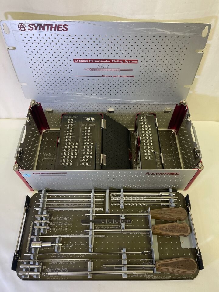 SYNTHES  Locking Periarticular Plating System Screws & Instruments — photo 1