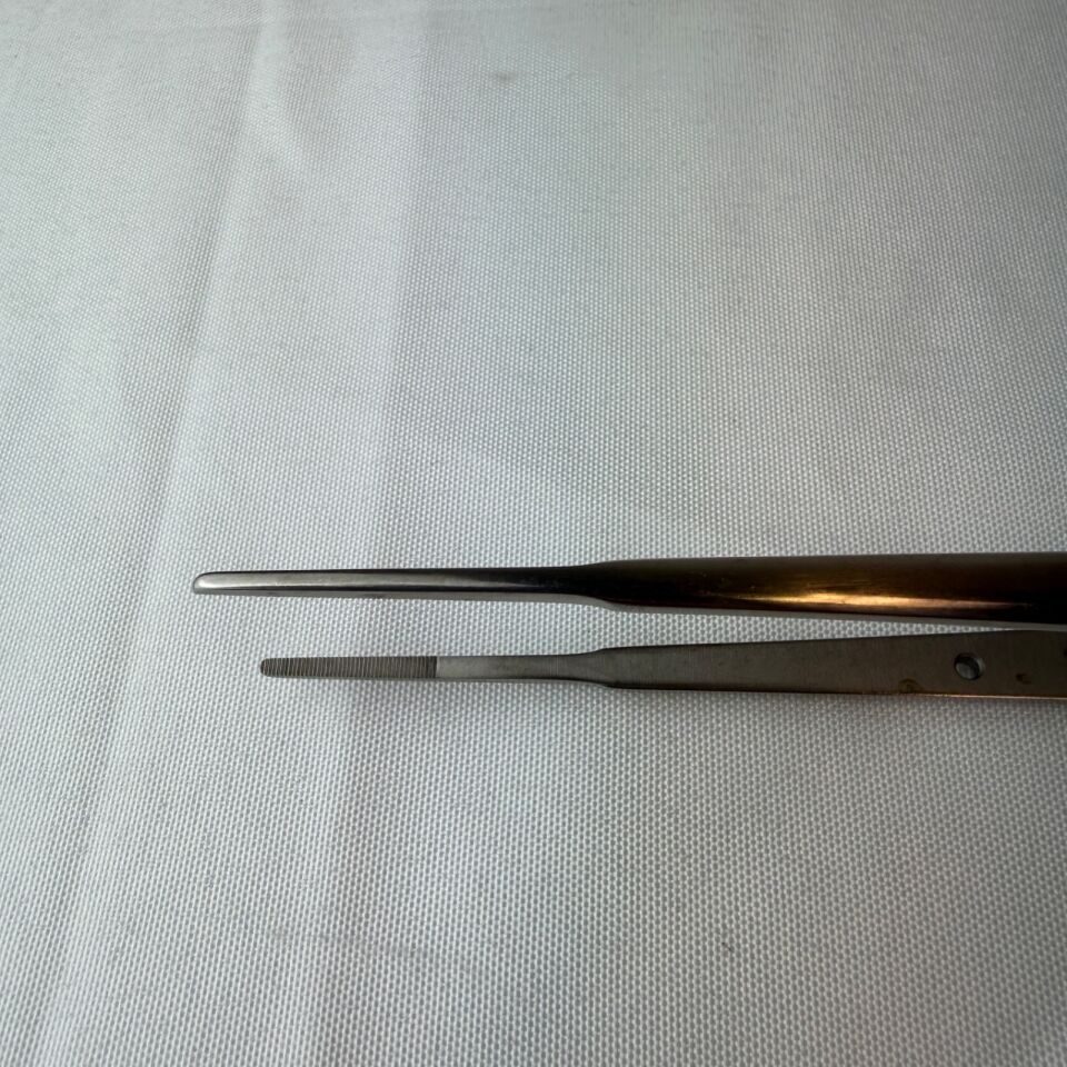 SSI ULTRA SYMMETRY 55-9004 Gerald Dressing Forceps Serrated 9-1/4" — photo 3