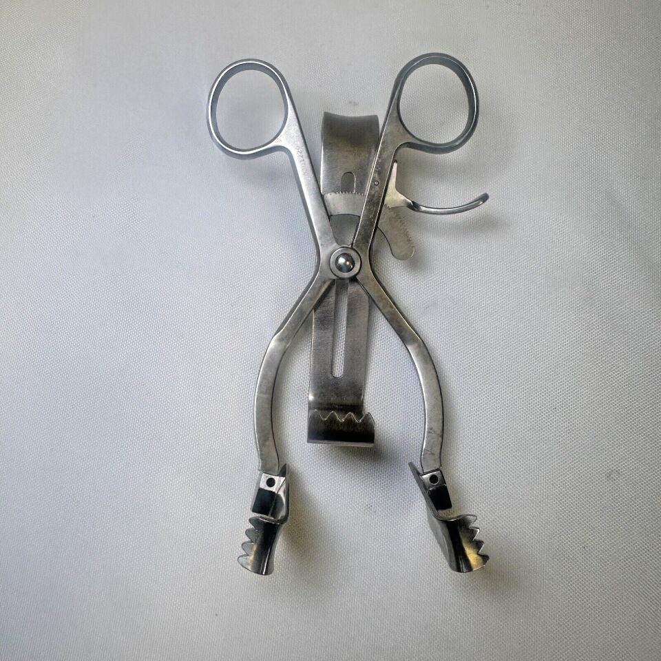 ARTHREX AR-8170 Modular Soft Tissue Retractor w/ 50R 50MM Blades