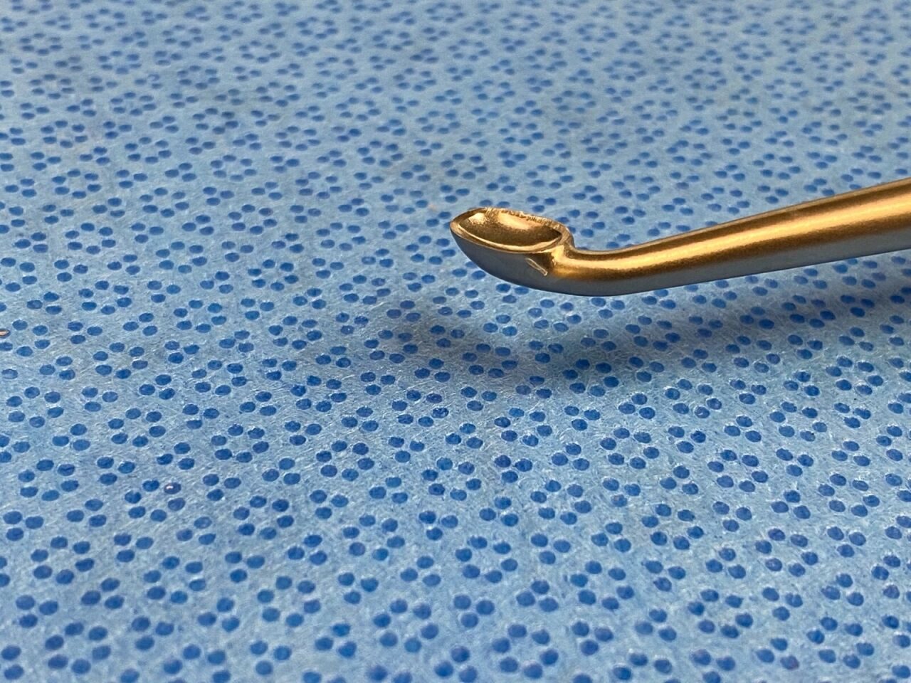 CODMAN SP-00887 Right Angled Spinal Curette 11" — photo 3