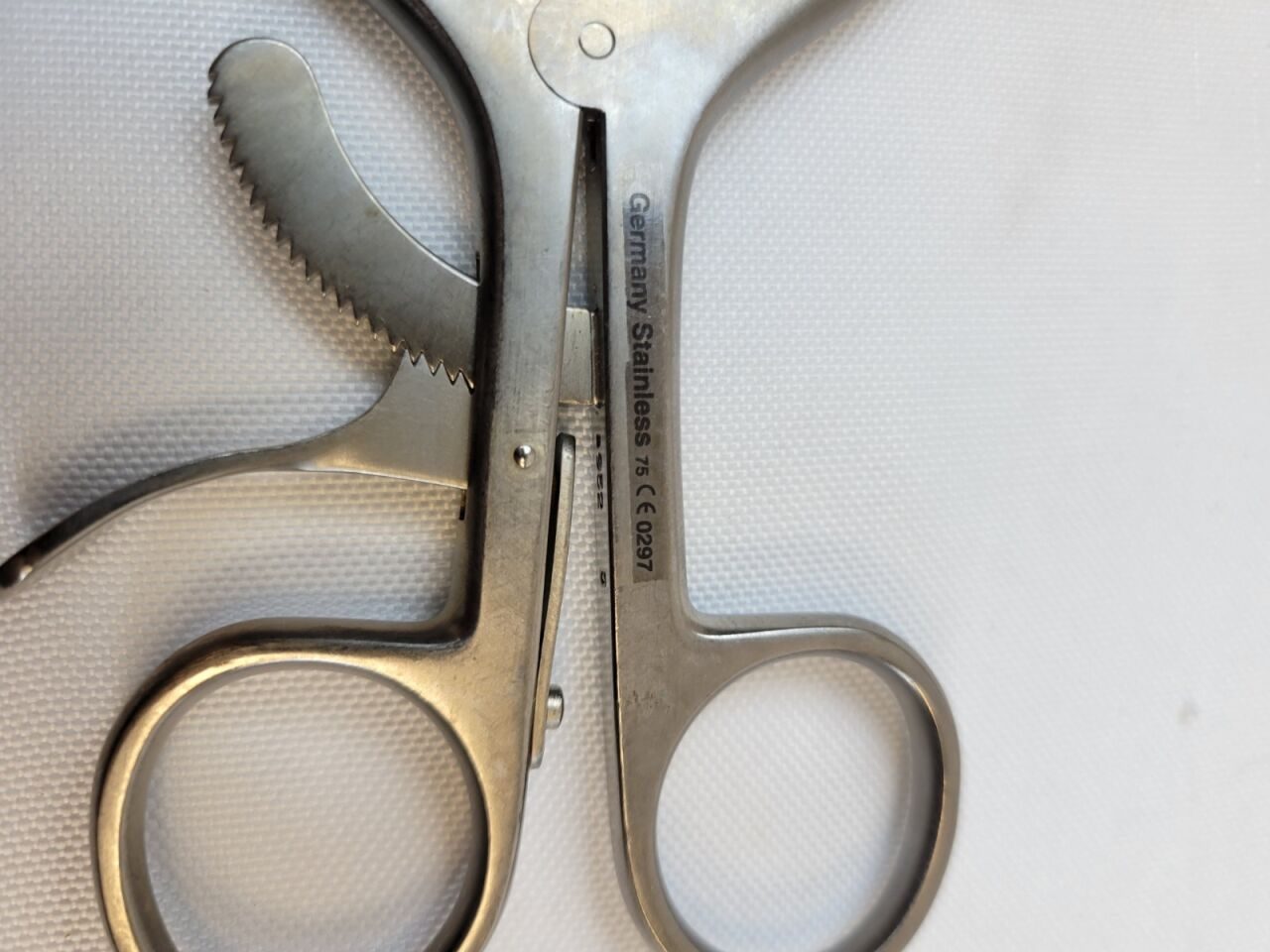JARIT 205-200 Adson Cerebellar Retractor 4x4 Sharp Teeth — photo 7
