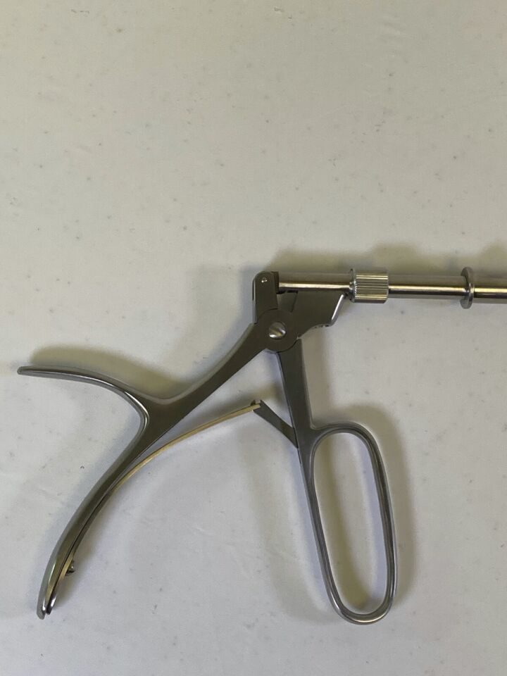 KARL STORZ 26060GA 10mm x 33cm Medium Endoscopic Clip Applier Forcep — photo 8