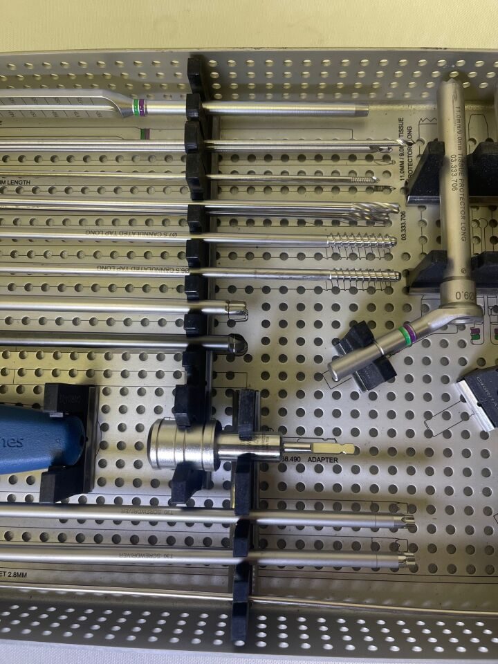 SYNTHES 60.333.120 6.5mm / 7.5mm Long Instrument Set — photo 5