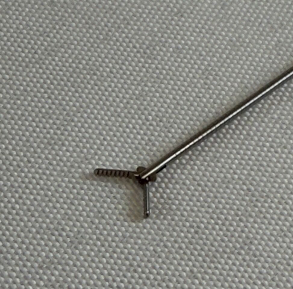 MILLENNIUM SURGICAL 72-5130023 3Fr x 40cm Flexible Alligator Grasping Forcep GYN — photo 4