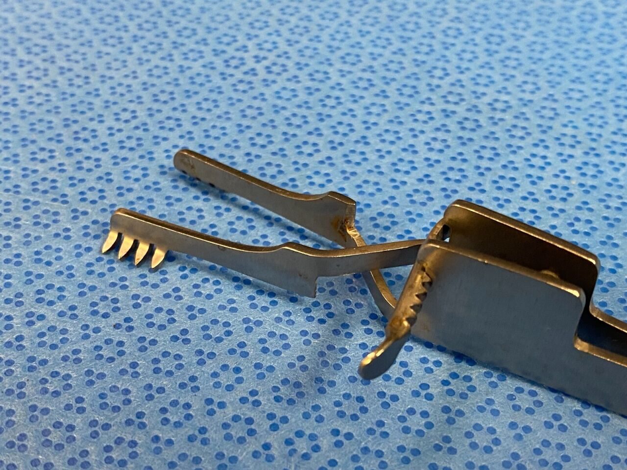 HERMANN H11863410 DIMEDA Retractor 4x4 Sharp Prongs — photo 6