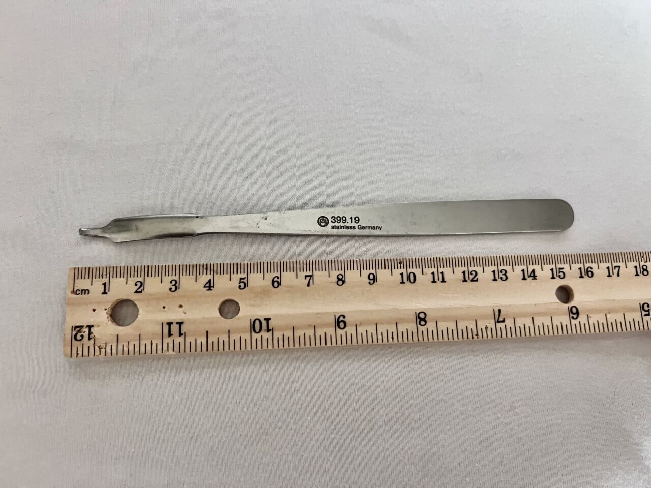 SYNTHES 399.19 Small Hohmann Retractor 8mmX160mm — photo 2