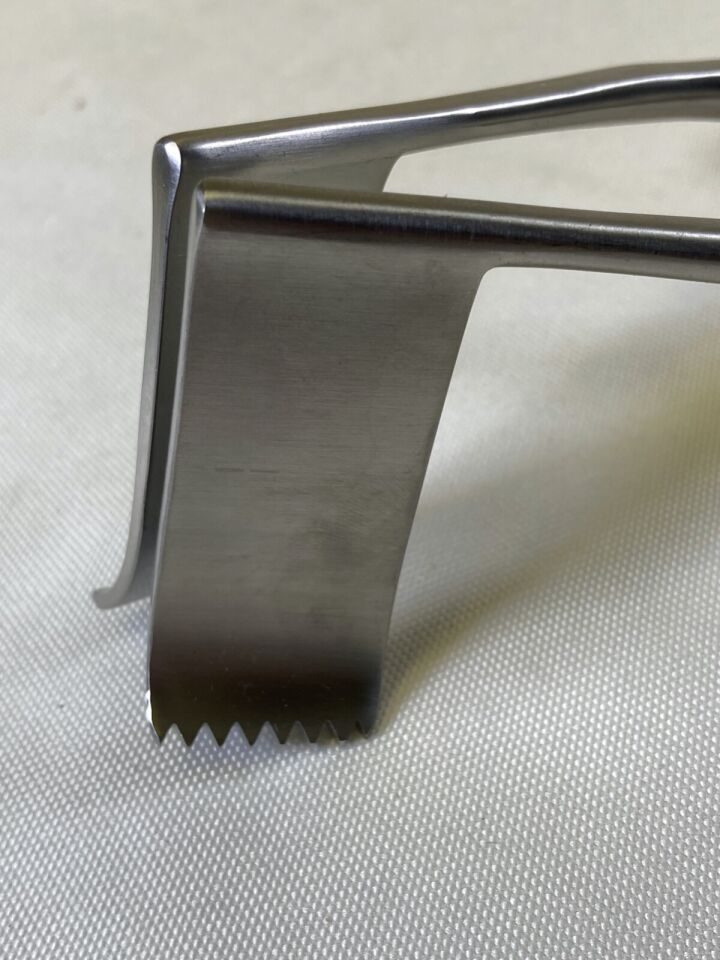 AESCULAP MF065R Meyerding Retractor 25mm x 57mm Blades Self Retaining — photo 3