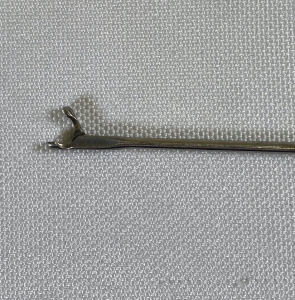 MILLENNIUM SURGICAL 13-506455 Micro Laryngeal Kleinsasser Cup Forcep 2mm x 23cm — photo 3