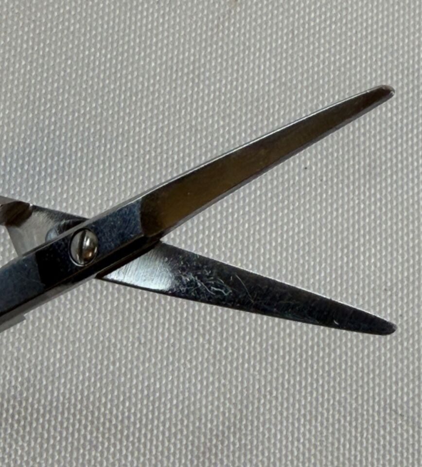 KARL STORZ N5058 Foman Dorsal Scissors Straight Blade Angled Handles 5.3" — photo 5
