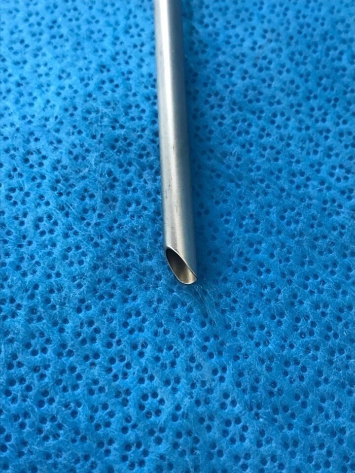 LINVATEC OC4606/4/3 4.6mm 70deg Cannula w/ Obturators Arthroscopic — photo 4