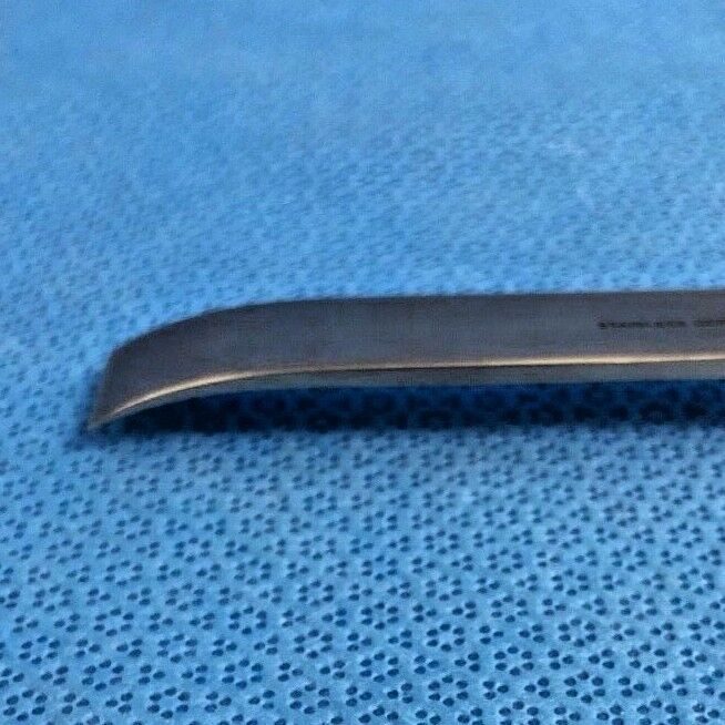 V. MUELLER 5/8in Cobb Osteotome Length 11in, Curved, Blade — photo 6