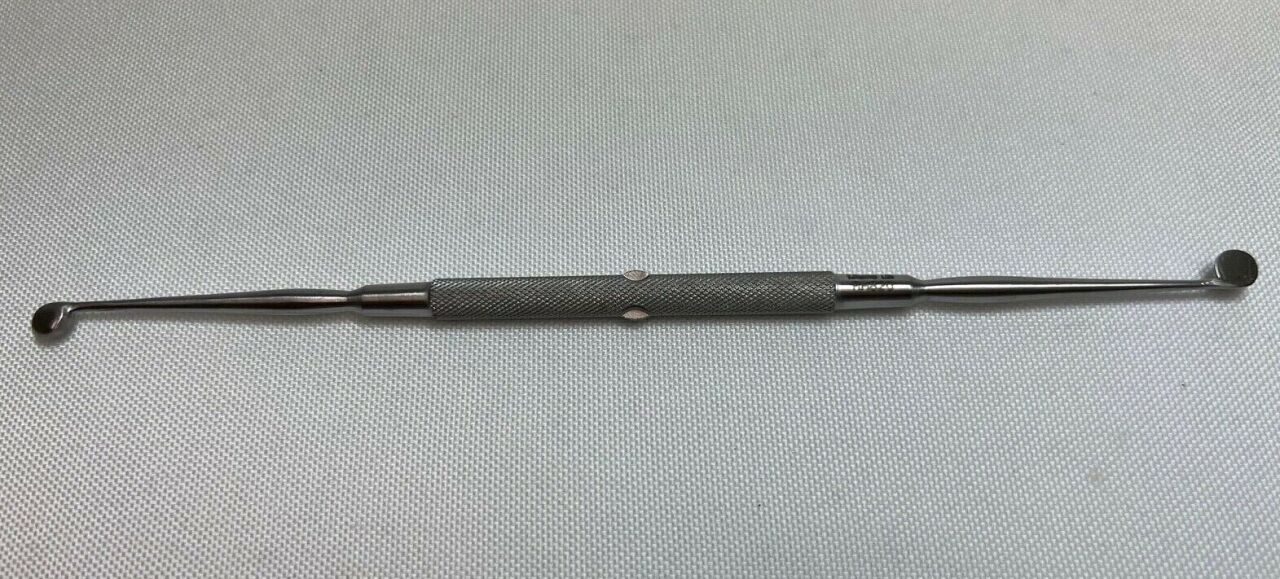 V. MUELLER RH820 Subucous Pierce Dissector 7.5" Double Ended Spherical