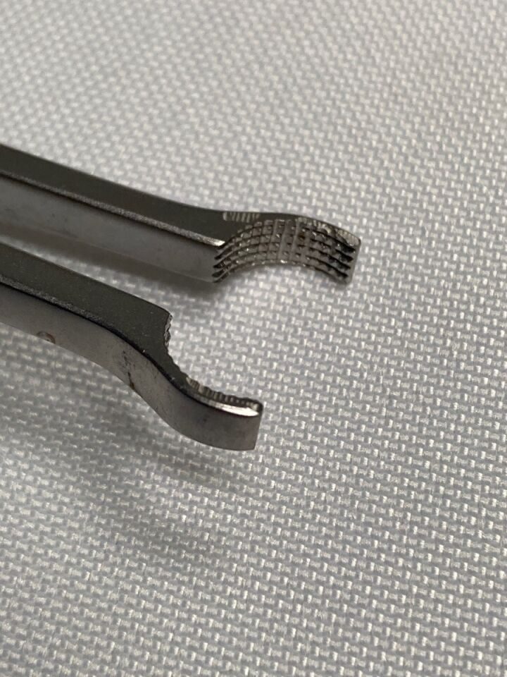 SYNTHES 396.384 ACF Implant Holder — photo 4