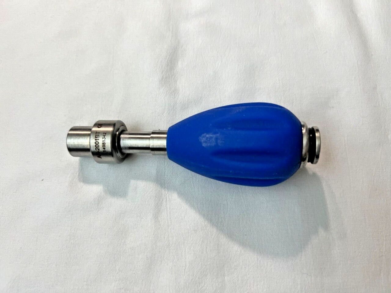 ARTHREX AR-2001BT Cannulated Tear Drop Handle w/ Suture Cleat