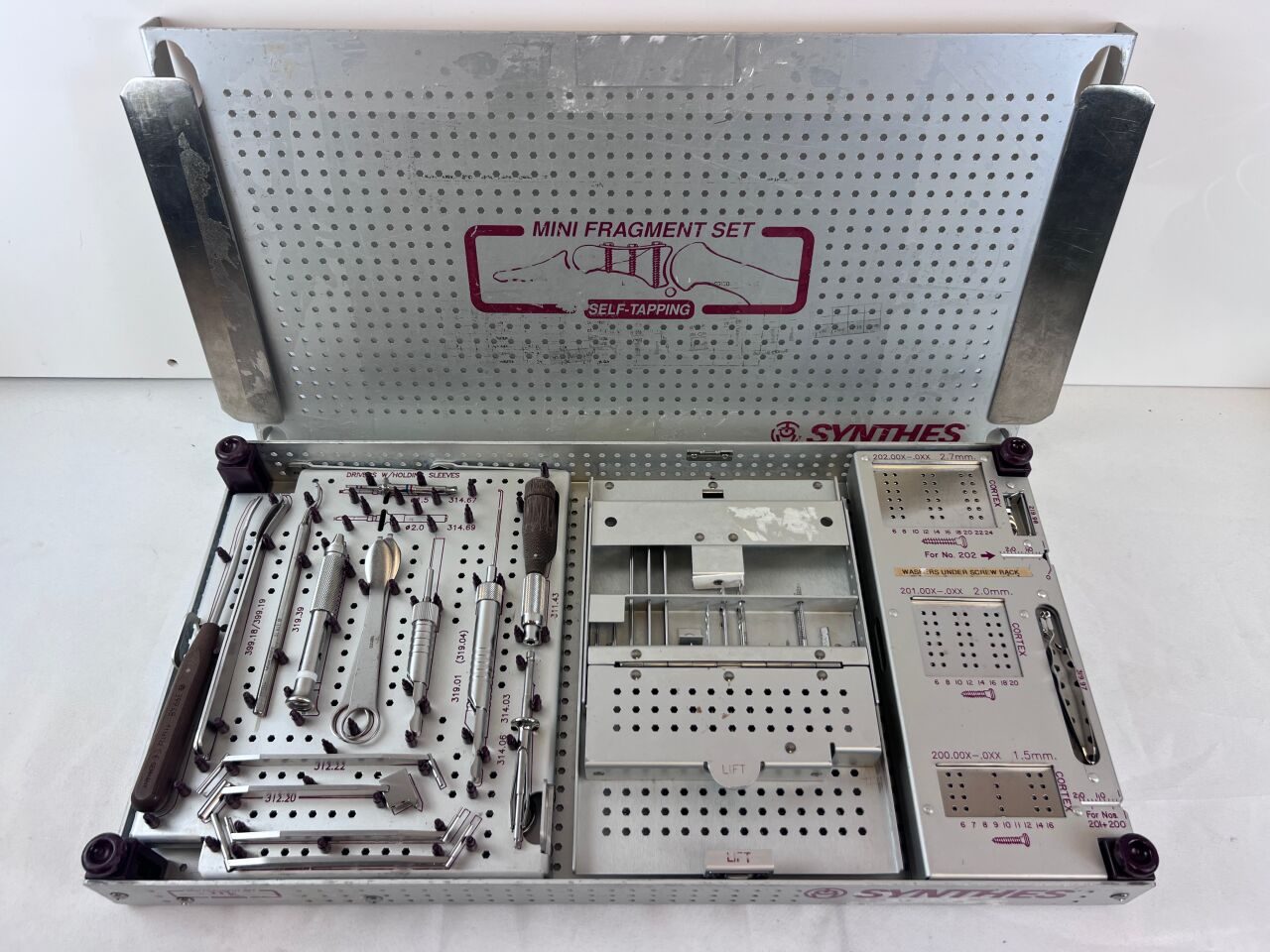 SYNTHES  Self-Tapping Mini Fragment Set — photo 7