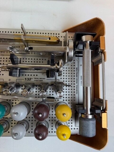 STRYKER HOWMEDICA Various Advantage Hip Instrument Sets — photo 14